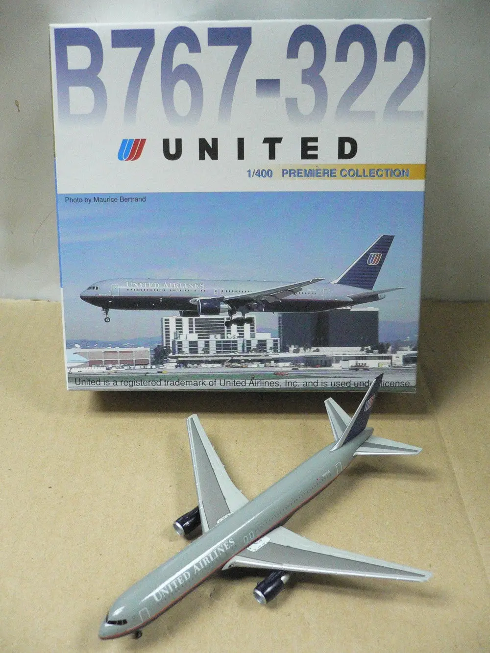 Dragon Wings 1/400 United Airlines B767-322 N665ua (55186) 1