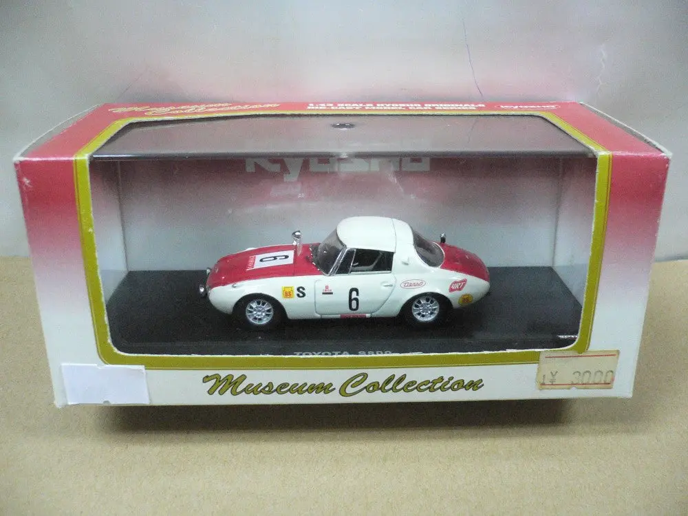 Kyosho 1/43 Toyota Sports S800 '67 Fuji 24H #6 (03092B) (01952) (Piu) 1