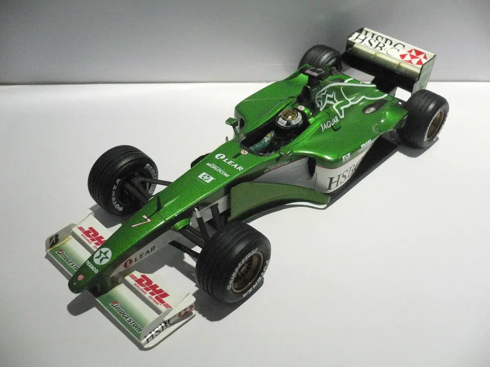 Hotwheels 1/18 Jaguar R1 Eddie Irvine #7 (Buy) 1