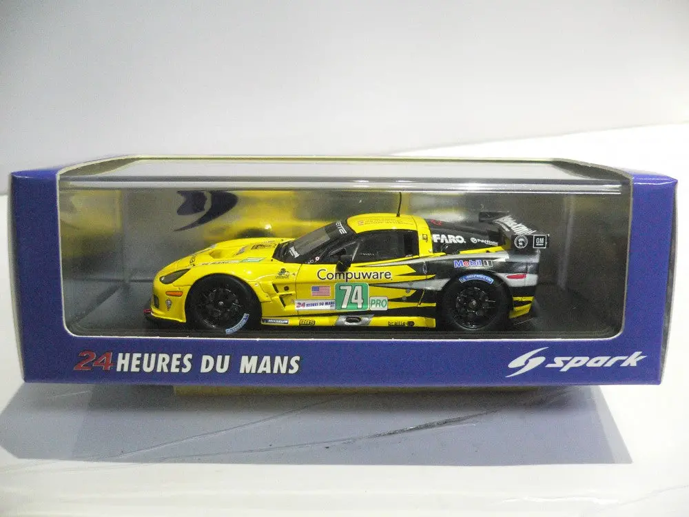 Spark 1/43 Chevrolet Corvette C6 Zr1 Corvette Racing Lm 2011 #74 (92542) (Piu190) 1