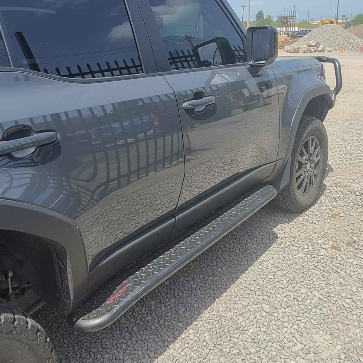 Prado 250 Rock Sliders Side Steps 1