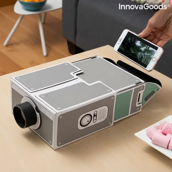 Smartphone Projector "Lumitor" - Vintage Cinema Feeling With Your Cell Phone 1