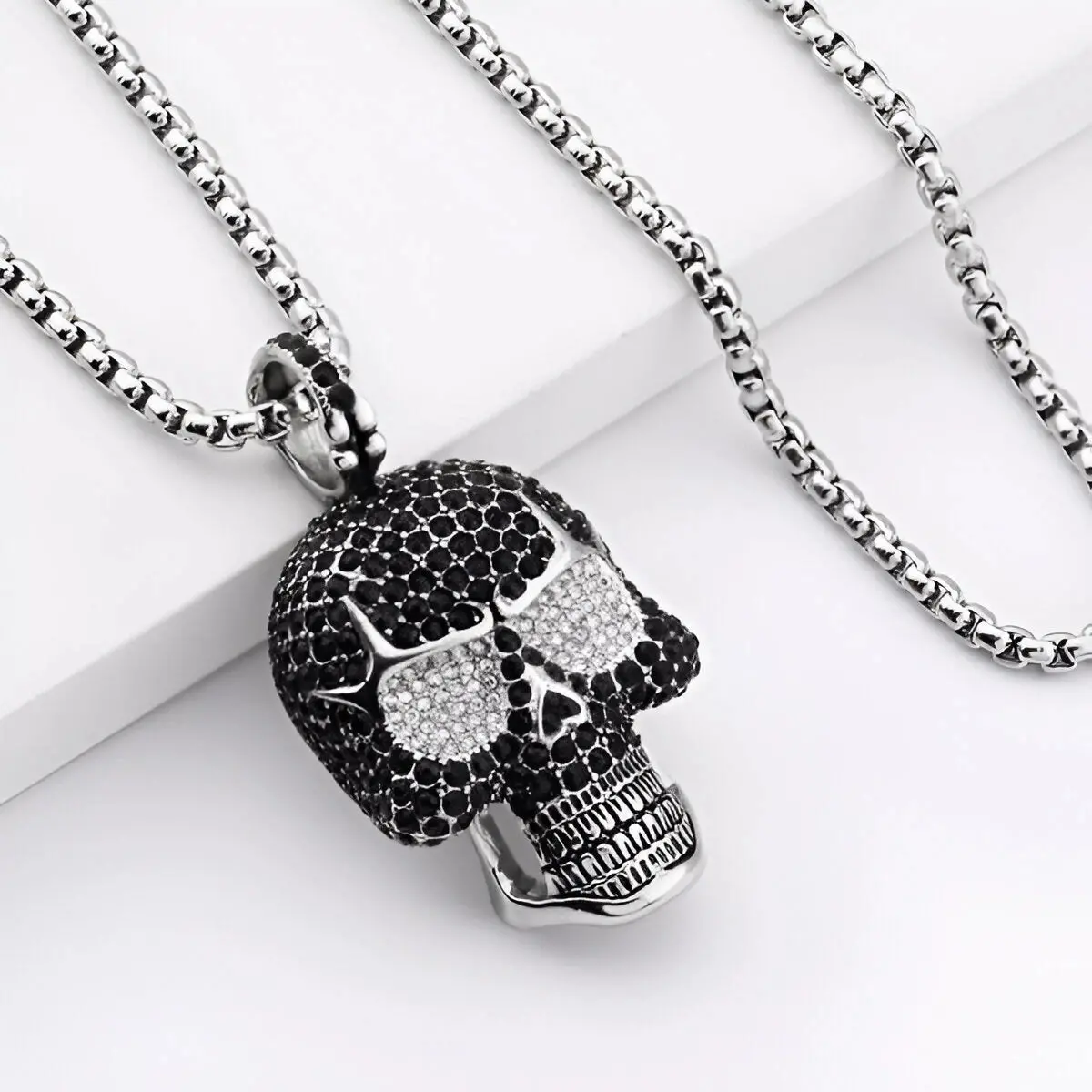 Skull Crystal Pendant 1