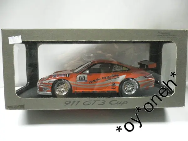 Autoart 1/18 Porsche 911 Gt3 Cup #88 (12117) (C802-17) 1