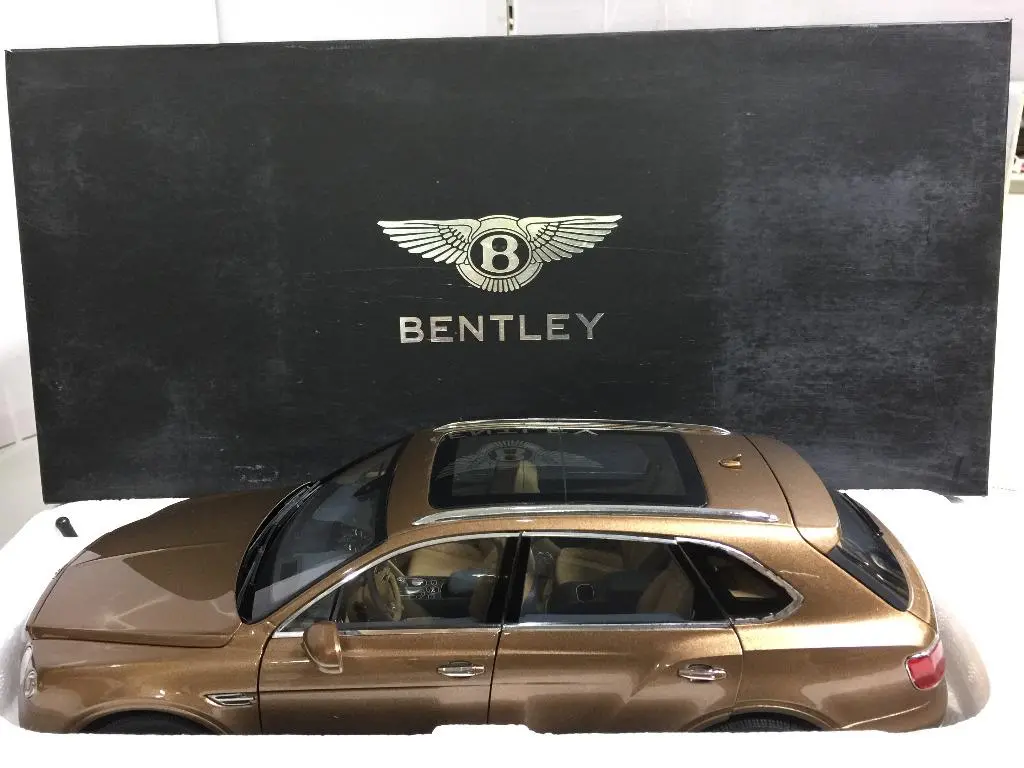 Kyosho 1/18 Bentley Bentayga Bright Bronze (08921Bz) (29834) (Buy) 1