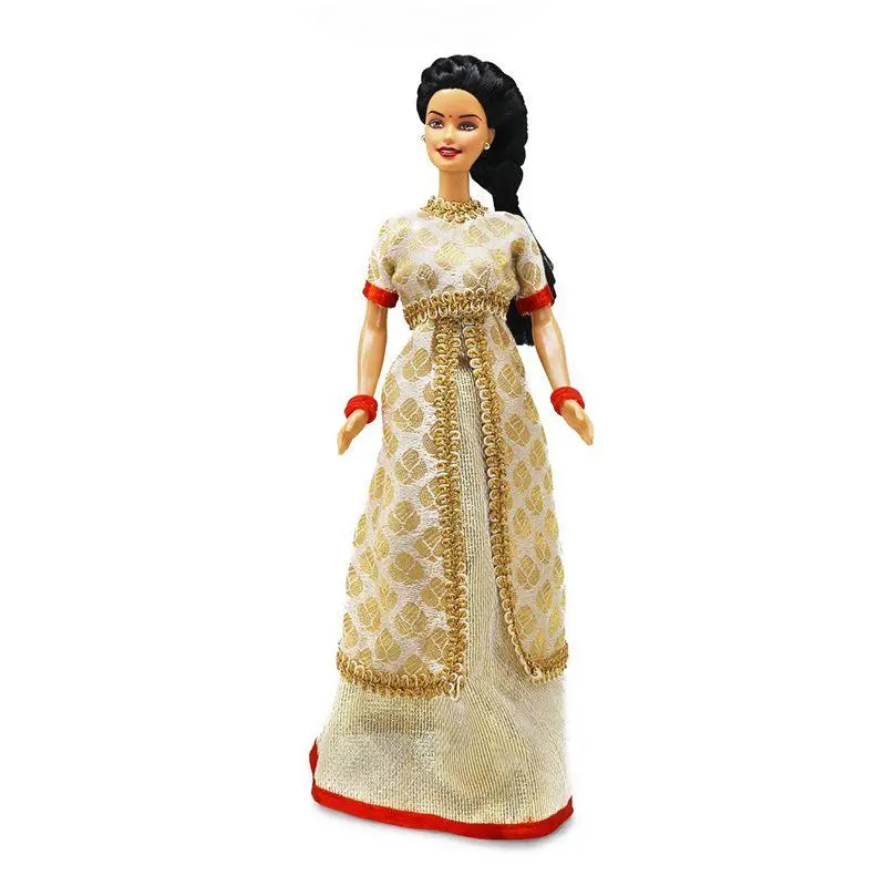 Barbie In India Visits Taj Mahal - 2020 1
