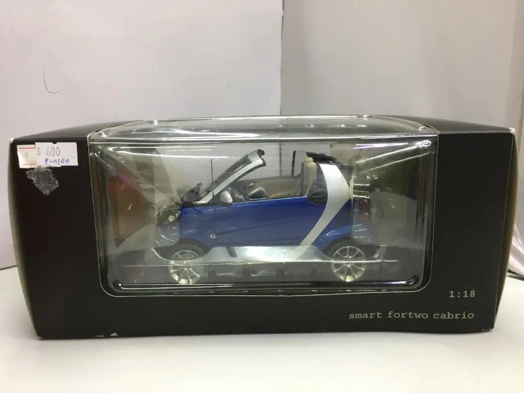 Smart Fortwo Cabrio 1/18 Blue Metallic (Piu100) 1