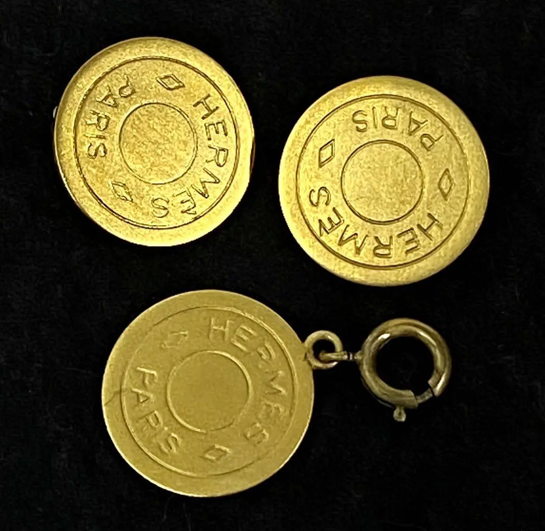 Hold -- Hermes Paris Bijouterie Fantaisie 愛馬仕 金色 鍊咀 及 耳環 套裝 (Bw-J4353) 1