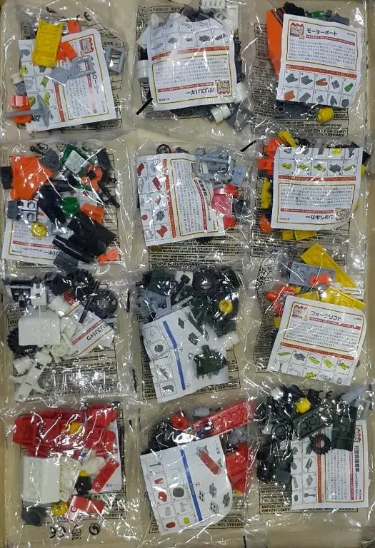 Beam Exciting Block Vehicle Series Best Bike Buggy Emergency Vehicle Fire Boat Shovel Car Motor Boat Combat 4Wd Anti-Aircraft Vehicle Wheel Loader Forklift Water Buggy Set 警察電單車 警察越野車 緊急車輛 消防艇 鏟車 快艇 消防員越野車 戰鬥用四驅車 對空砲搭載車 輪式裝載機 叉車 水上越野車 積木 扭蛋套裝 (Buy-Cw) 存 1