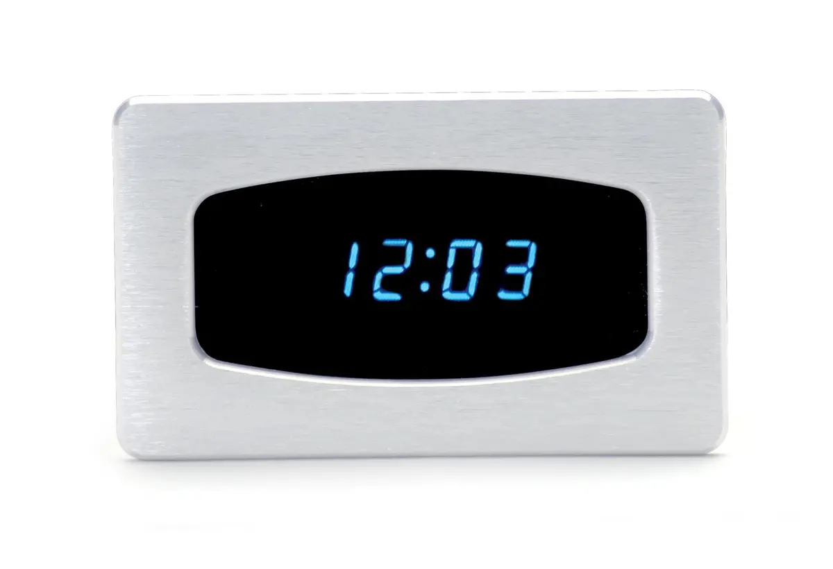 Dakota Digital Ody-16-1-S-B Odyssey Series I 16-Pin Digital Gauge Set 1