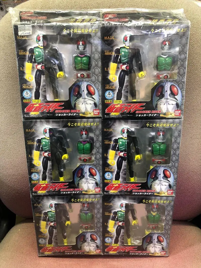 Bandai 02028 02029 02030 02031 02032 02033 超合金 裝着變身 幪面超人 假幪面超人 撒旦幫騎士 1號 黃絲巾 2號 白絲巾 3號 綠絲巾 4號 藍絲巾 5號 紫絲巾 6號 粉紅絲巾 套裝 Masked Rider Souchaku Henshin Series Gd-48 Shocker Rider Number 1 To 6 Set (Buy-Spk) 1