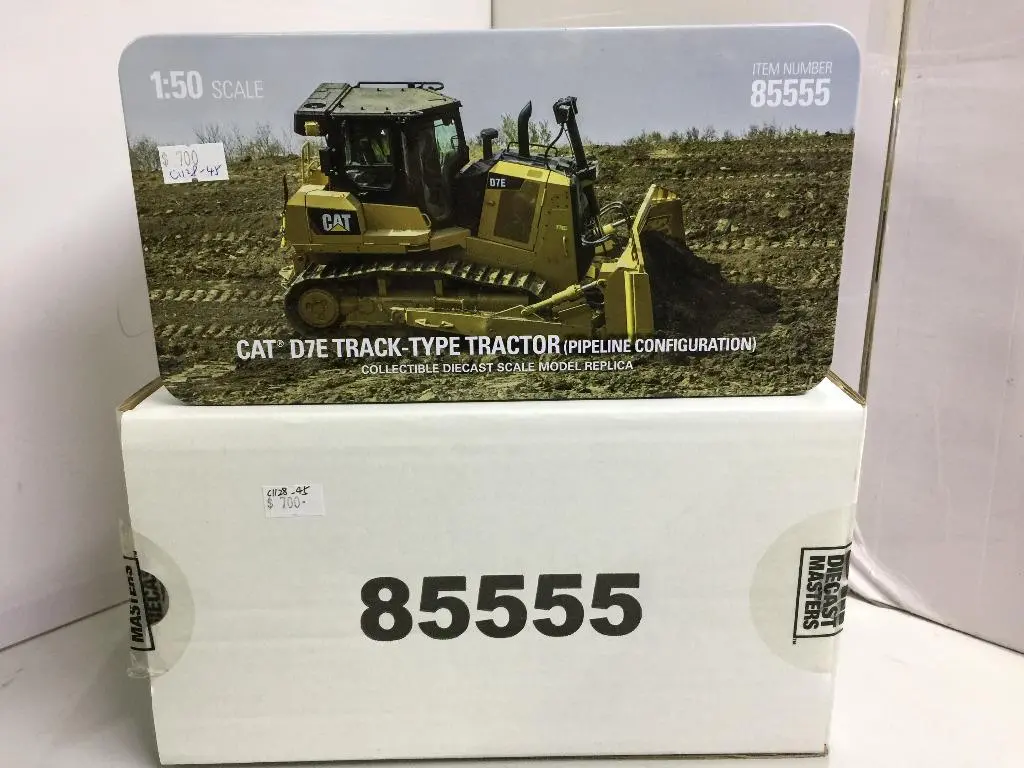 Diecast Masters 1/50 Cat® D7e Track-Type Tractor Pipeline Configuration (85555) (49555) (C1128-45) 1