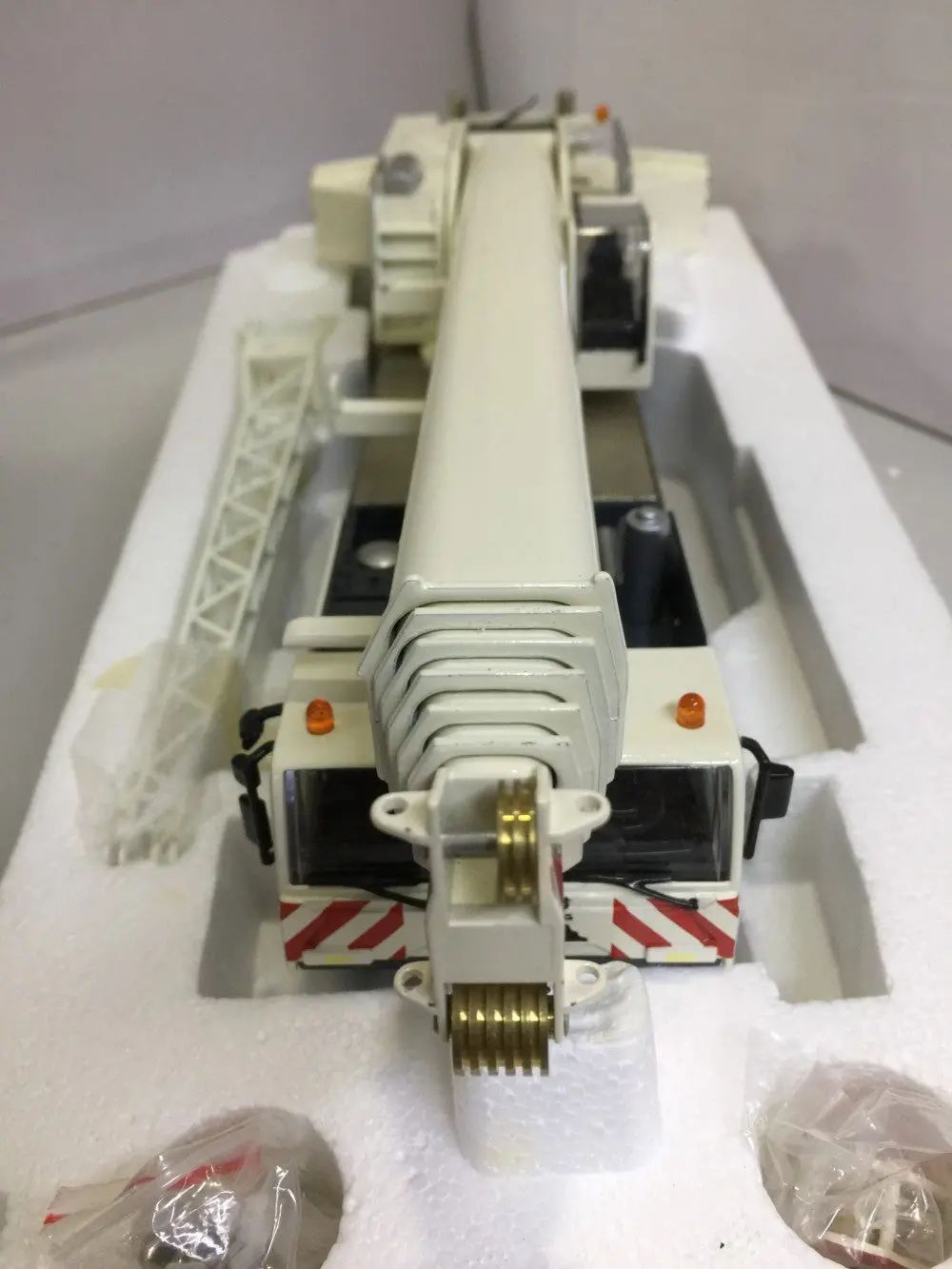 Terex Demag 1/50 Telescopic Crane Ac200-1 伸縮式起重機 (Buy) 2