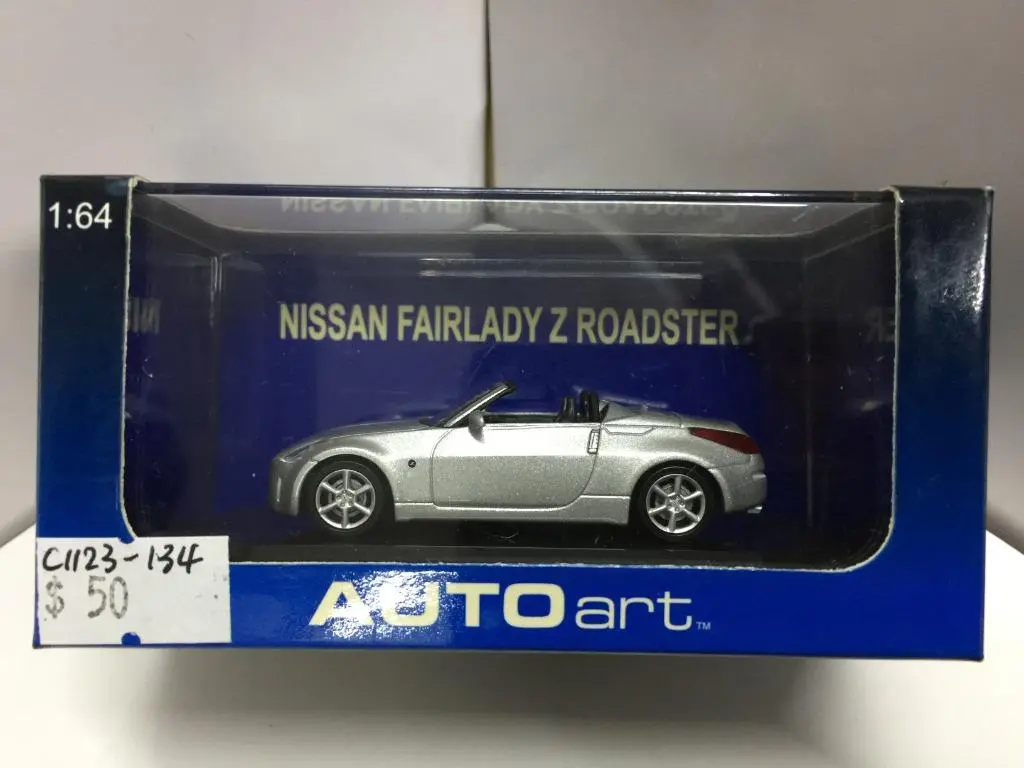 Autoart 1/64 Nissan Fairlady Z Roadster Diamond Silver (20501) (C1123-134) 1