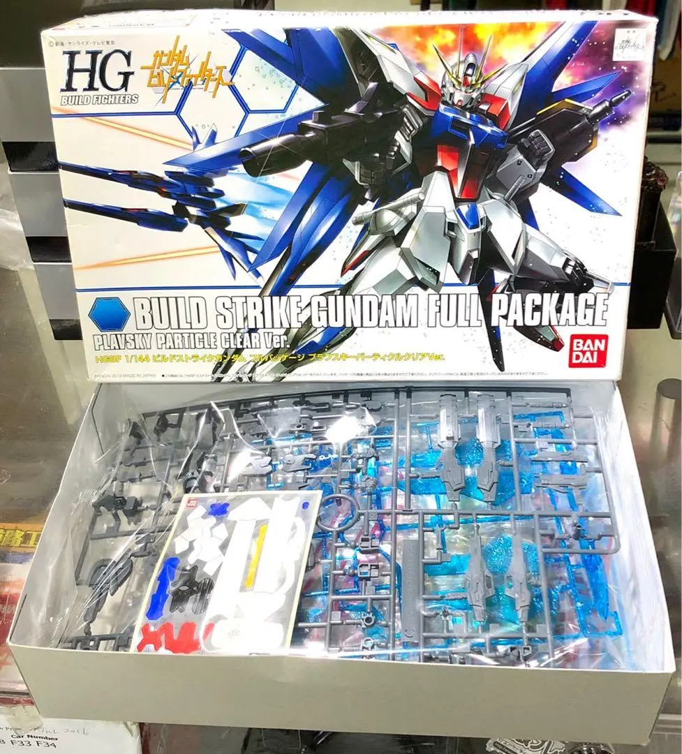 Bandai 86546 模型 Hg Build Fighters 1/144 Build Strike Gundam Full Package Plavsky Particle Clear Ver. C802-399 1