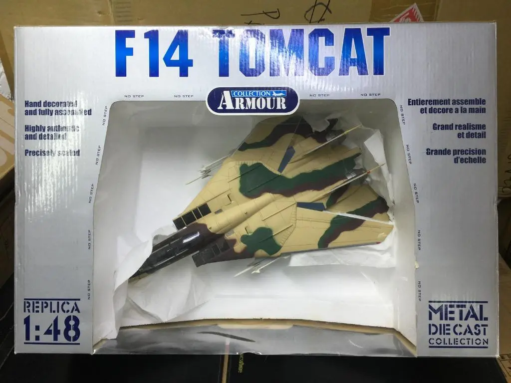 Fabbricato Da Armour Collection 1/48 F-14 Tomcat U.S. Navy "Top Gun" (98039) (Buy) 1