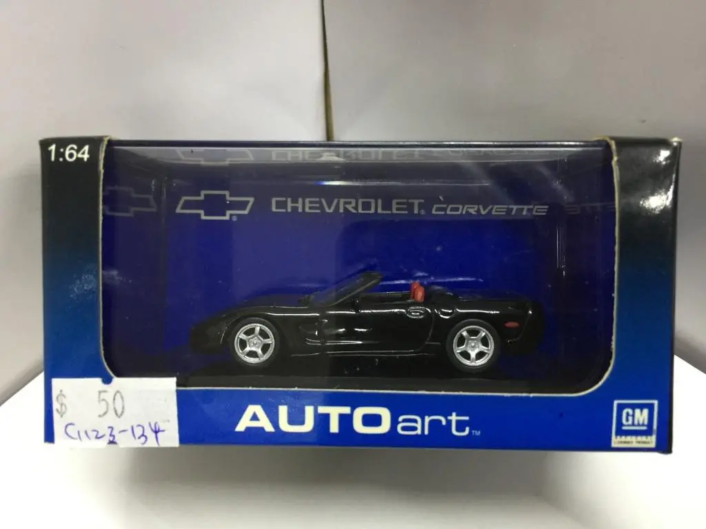 Autoart 1/64 Chevrolet Corvette Convertible 1998 Black (20151) (C1123-134) 1
