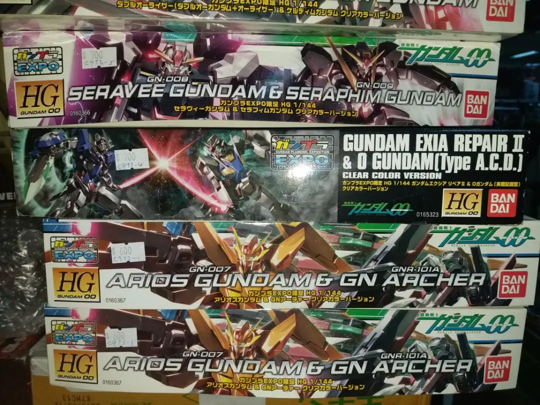 Bandai Gundam 高達透明色版限量版模型 1