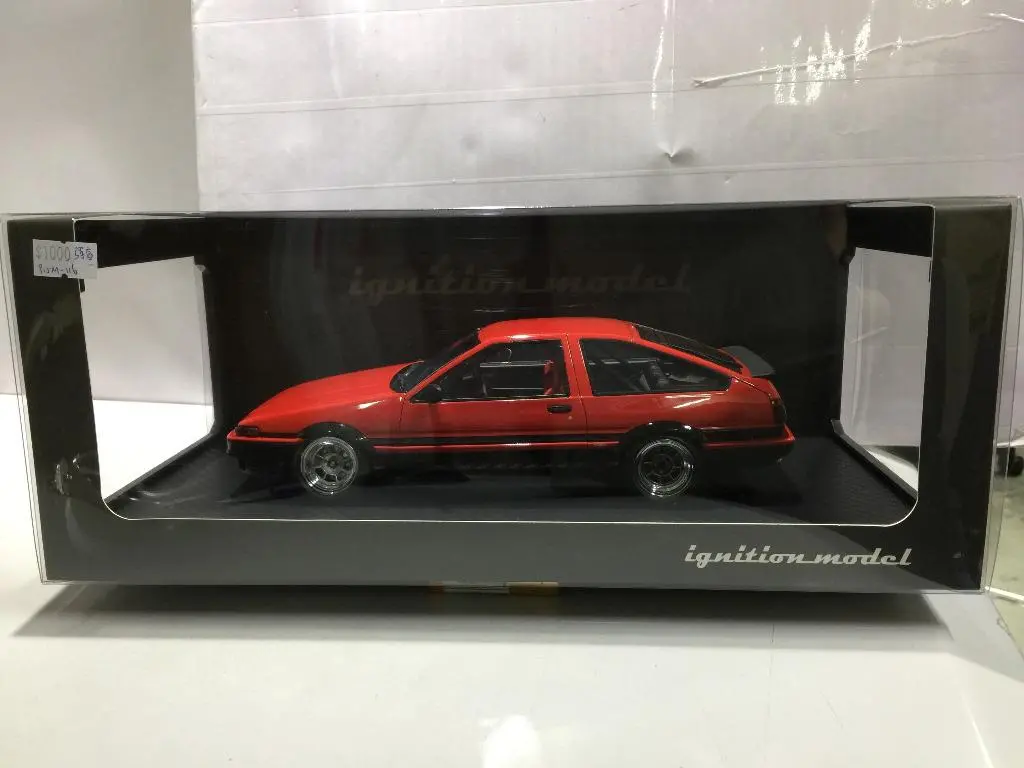 Ignition Model 1/18 Toyota Sprinter Trueno Ae86 3 Door Gt Apex Red Black (90537) (P15m-116) 1
