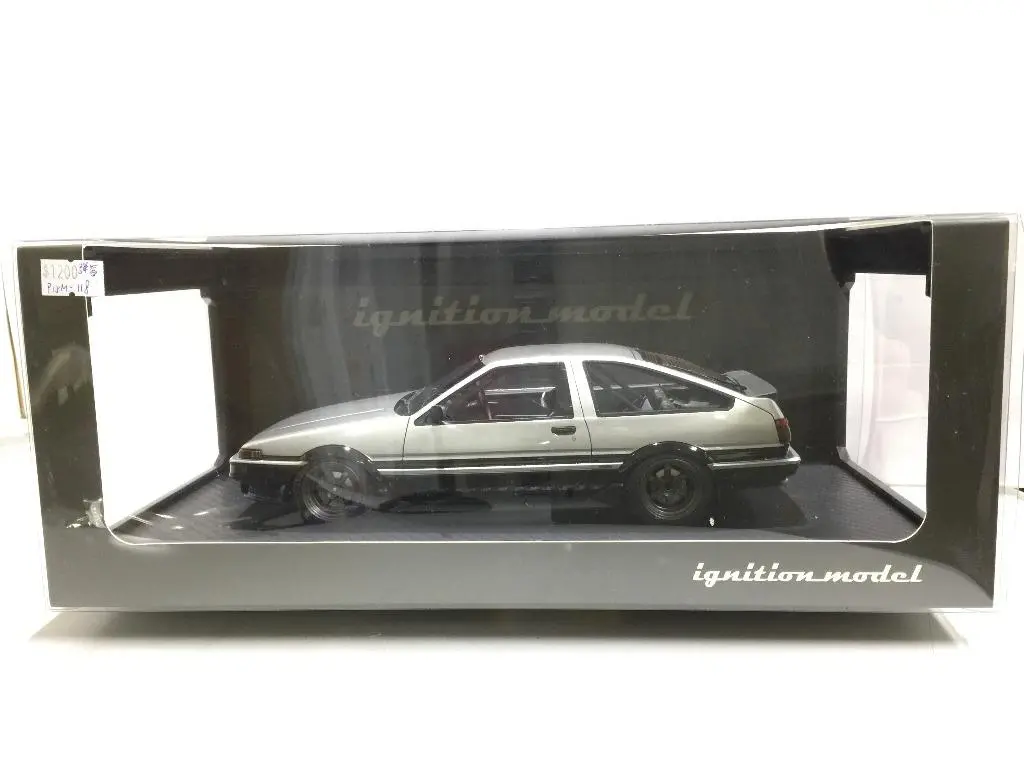 Ignition Model 1/18 Toyota Sprinter Trueno Ae86 3 Door Gt Apex Silver Black (90539) (P15m-118) 1