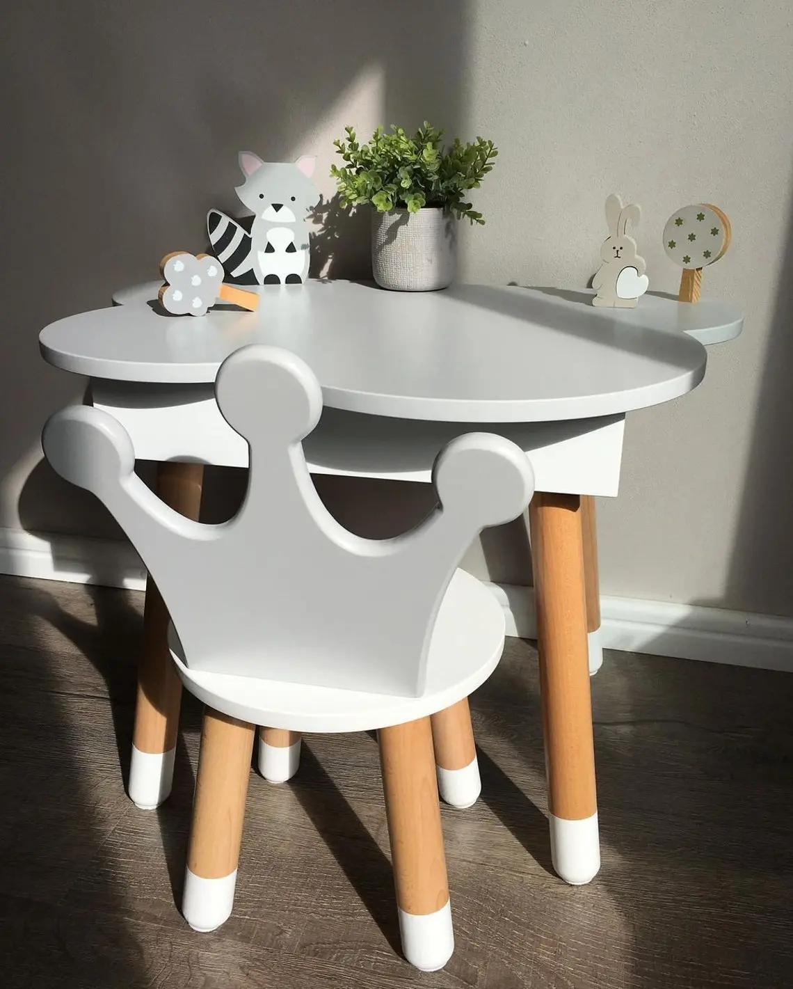 Kiddies Kingdom Set Of Table & Chair Table & Chair For Ages 2 Years And Above 1