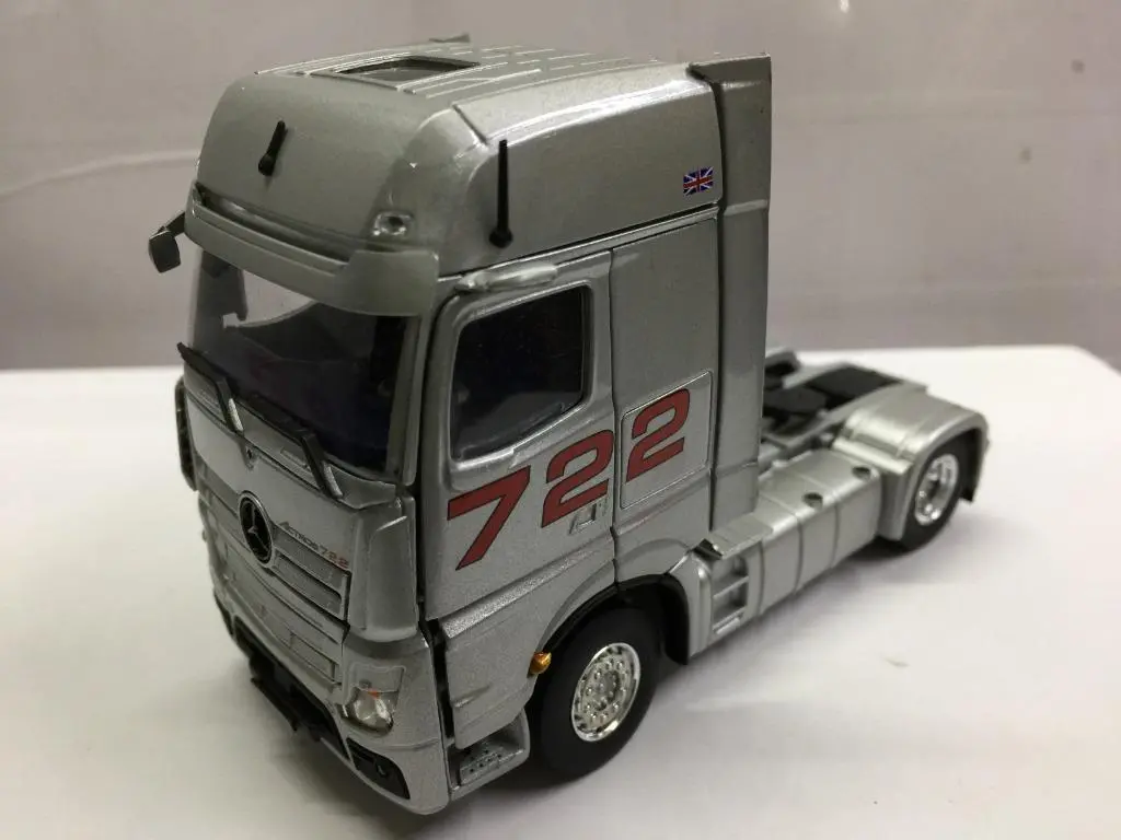 Imc 1/50 Mercedes-Benz Actros Gigaspace 4X2 Actros 722 (33-0123) (C1128-3) 1
