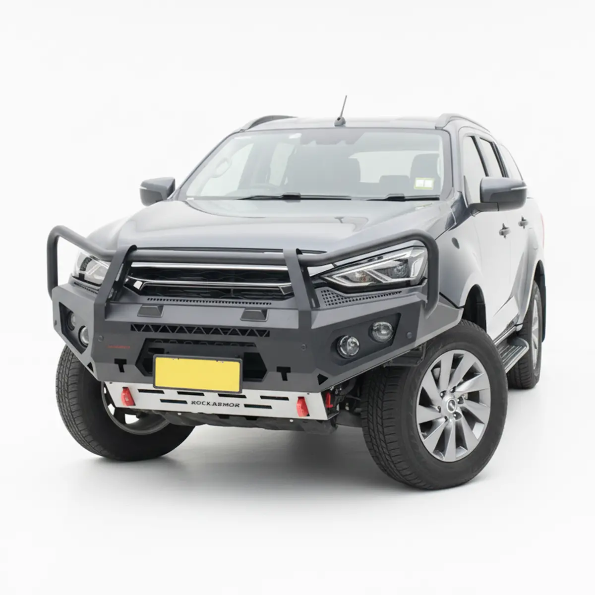 Isuzu Mux Bullbar 08/2021 - 02/2025 Rockarmor Gt Bull Bar 1