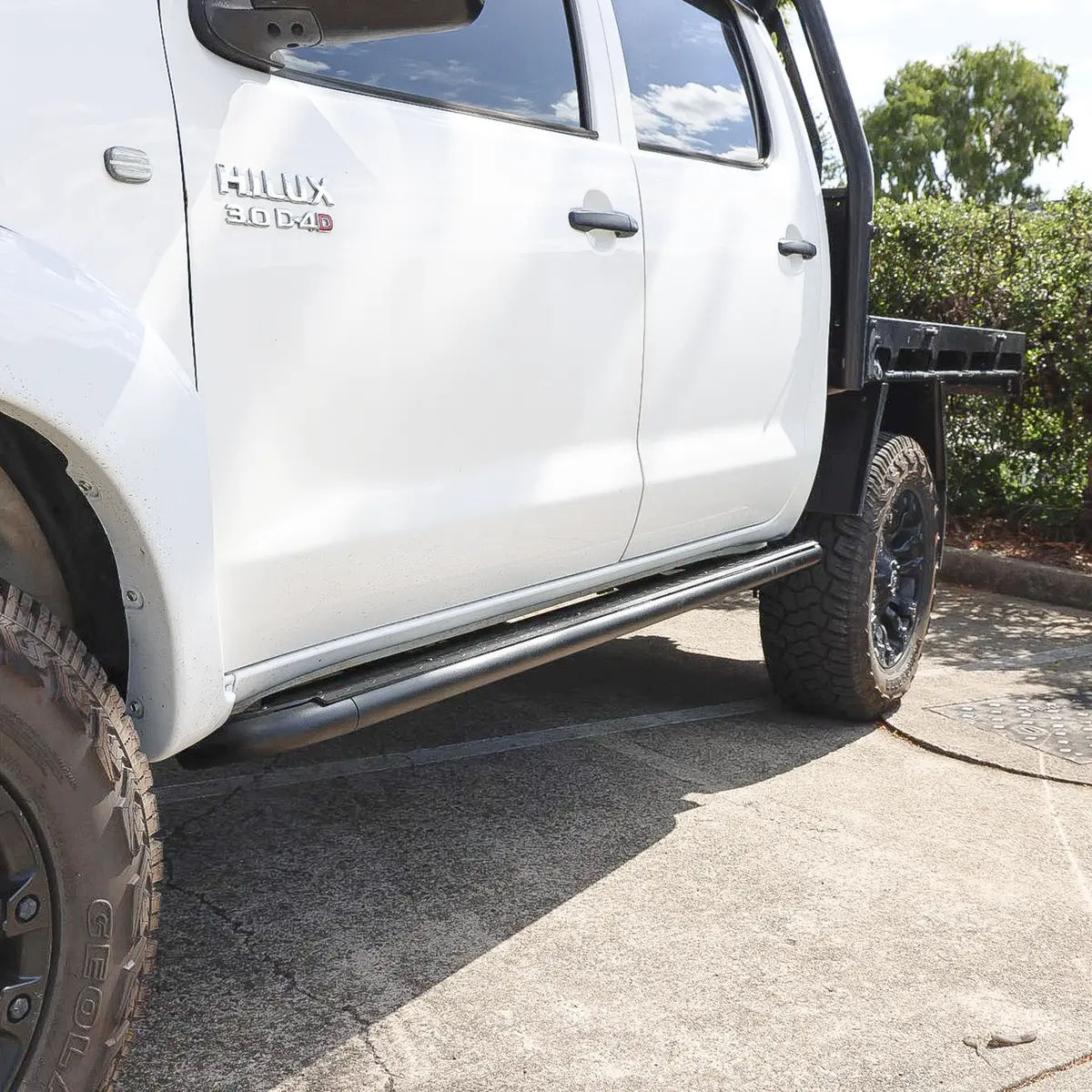 N70 Rock Sliders - Angled Design (Suits 2005-2015 Hilux N70) 1
