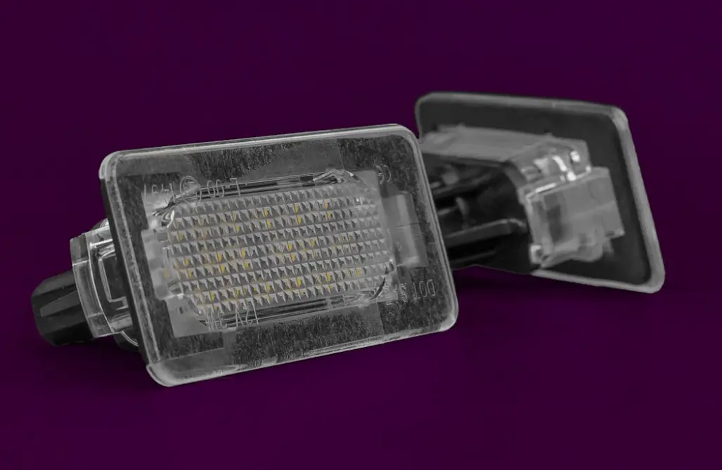 License Plate Light | Toyota Corolla 1