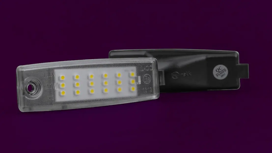 License Plate Light | Toyota Hiace (H200) 1