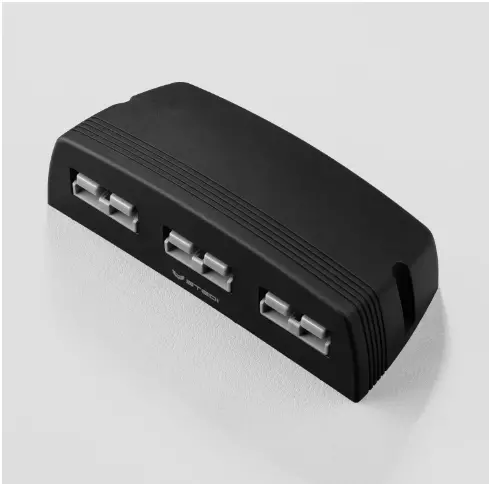 Triple Anderson Style Surface Mount 1