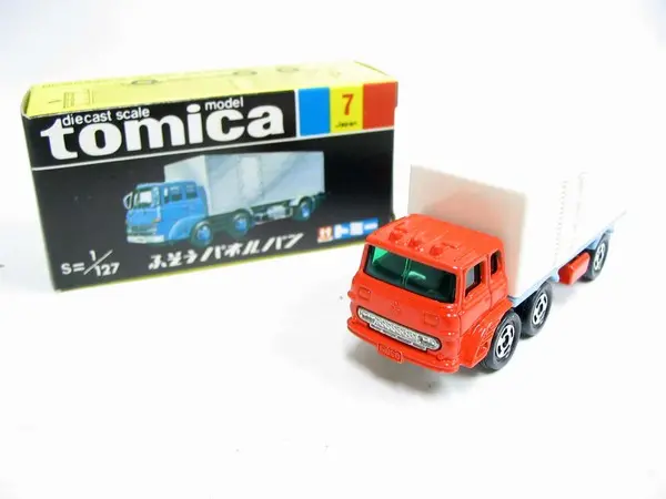Vintage Tomica 7 - Fuso Panel Van Made In Japan (Piu20) 1
