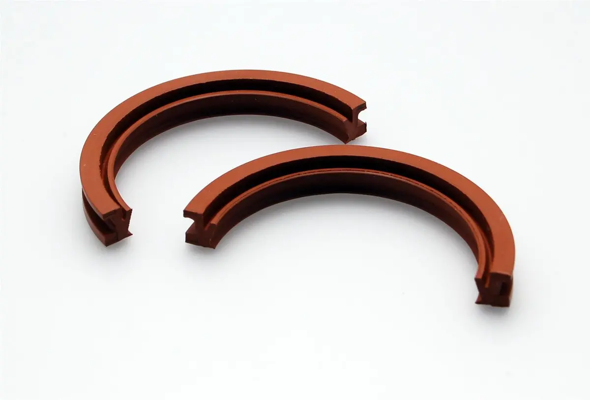 Cometic Rear Main Seal – High-Performance Rubber-Lip Design, Compatible With Gen I–Iii Sbc (C5203) 1